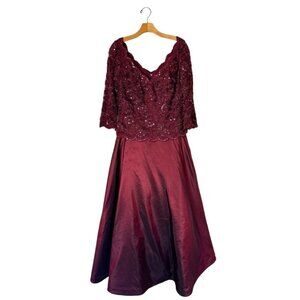 Rina di Montella Dress Women 12 Burgundy Beaded Satin Taffeta Opera Ball‎ Gown